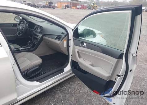 2016 Hyundai Sonata Hybrid Se из США, поврежденный, VIN KMHE24L16GA014030